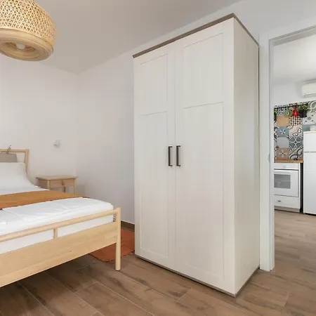 La Casa Di Nonno Daire Milna (Hvar)